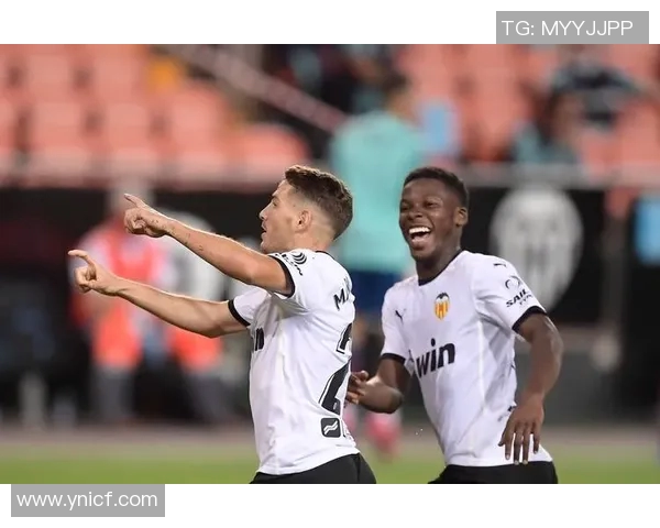 巴伦西亚老板承诺投资增强球队实力，向粉丝们传达信心